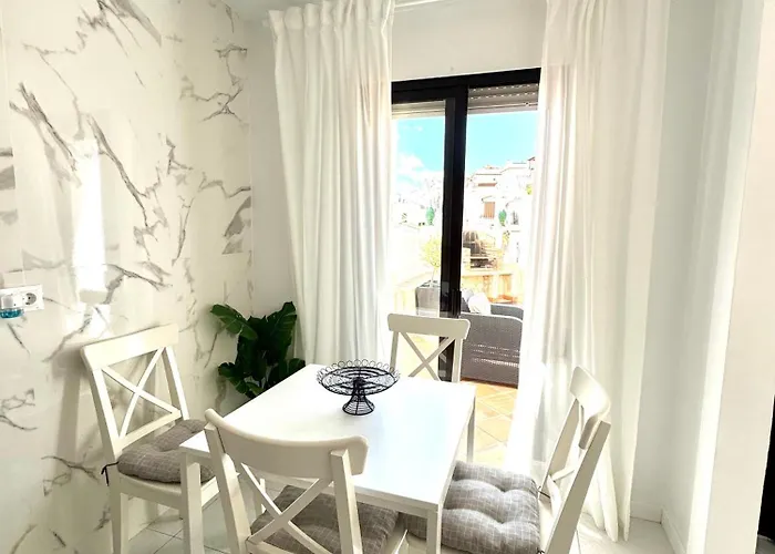 Casa En Con Gran Terraza, Muy Luminosa Y En Tranquila Urbanizacion Dom wakacyjny