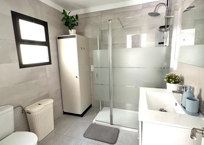 Semesterbostad Casa En Con Gran Terraza, Muy Luminosa Y En Tranquila Urbanizacion