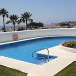 Casa En Con Gran Terraza, Muy Luminosa Y En Tranquila Urbanizacion *
